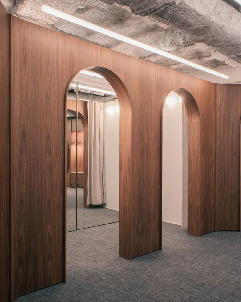 PlaC Faloni Paris Artis Lorenzo Zandri © 2024 12